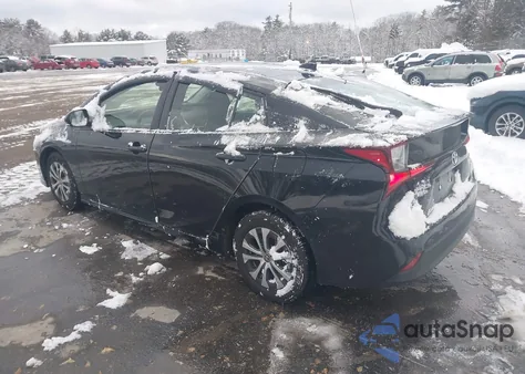 2021 Toyota Prius Le Awd-E z USA, uszkodzony, nr VIN JTDL9MFU2M3026902